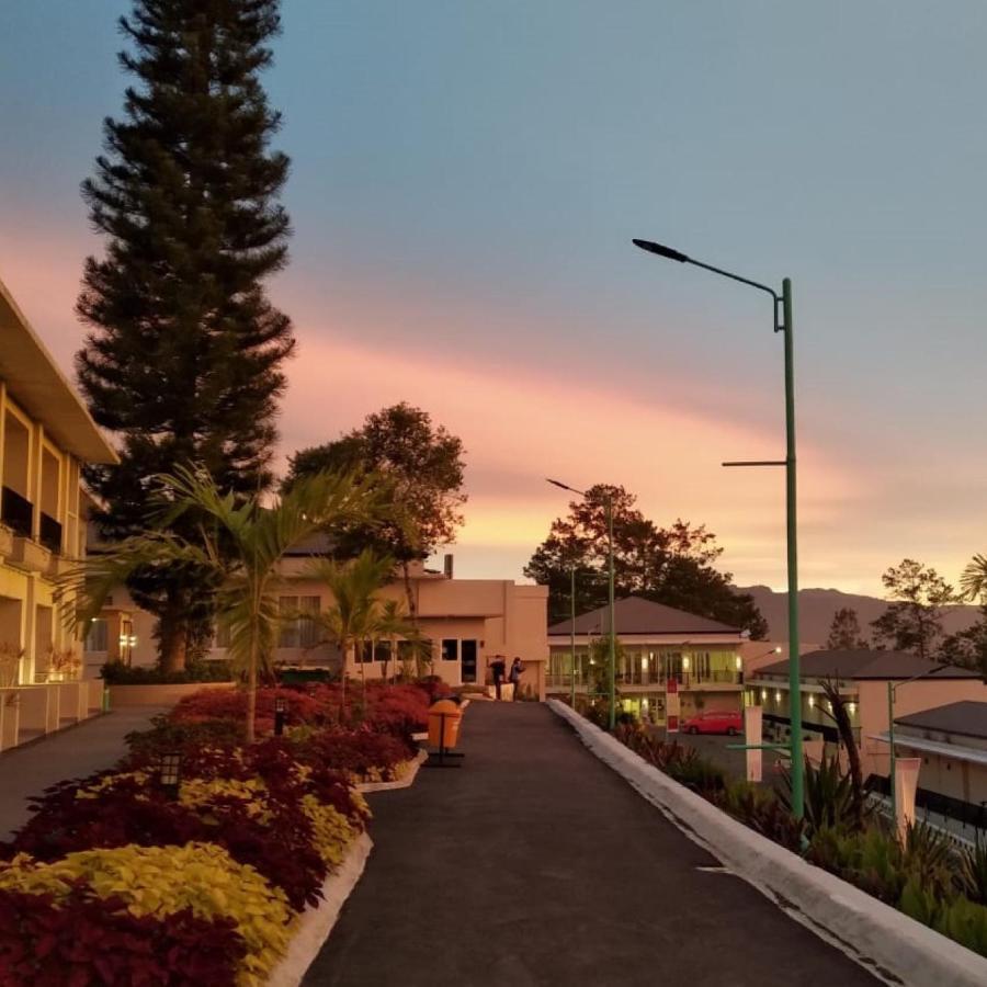 בוקיטינגי The Balcone Suites & Resort מראה חיצוני תמונה